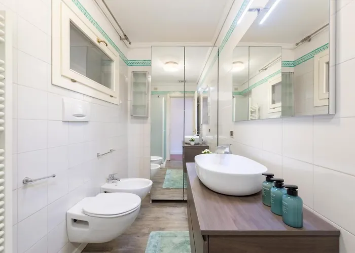 Colombina With Canal View Appartement *